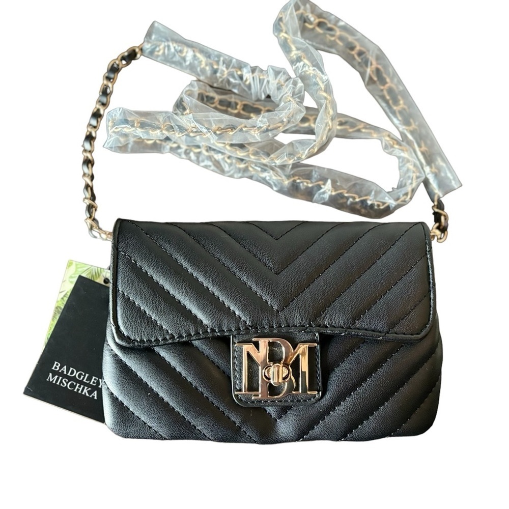 NWT- Badgley Mischka Quilted Black & Gold Crossbody Purse